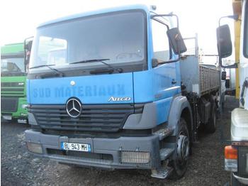 Camion benne Mercedes Atego 1823