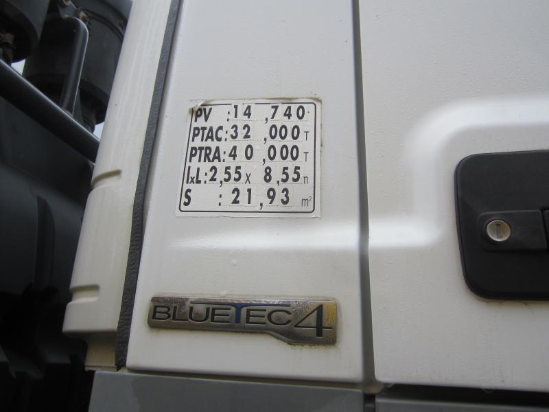 Camion benne Mercedes Axor 3240