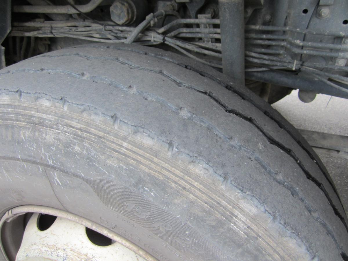 Camion benne Mercedes Axor 3240