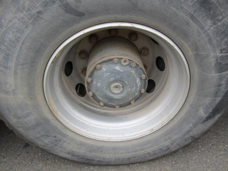 Camion benne Mercedes Axor 3240