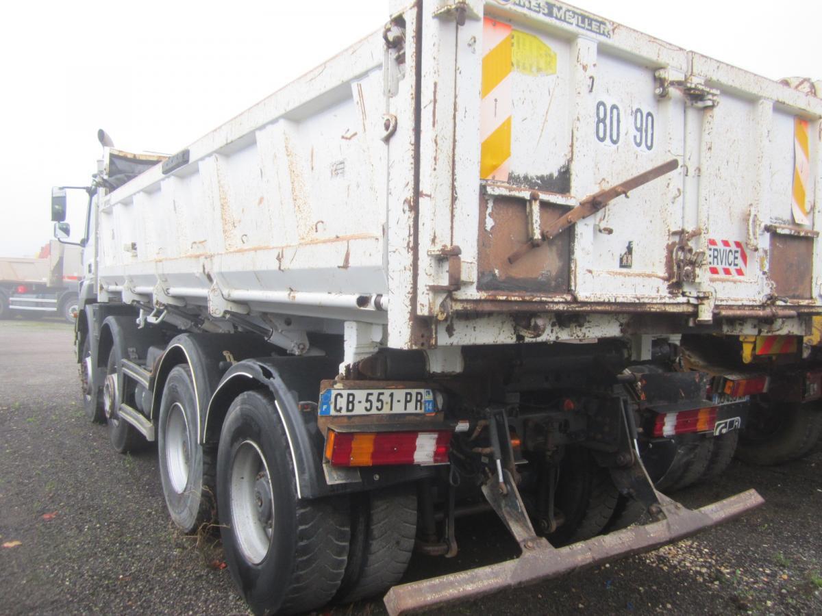 Camion benne Mercedes Axor 3240