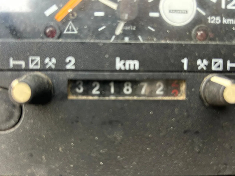Camion benne Mercedes-Benz 2024