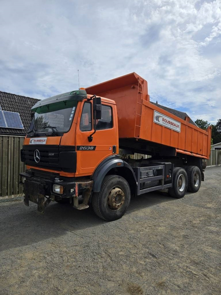 Camion benne Mercedes-Benz 2638