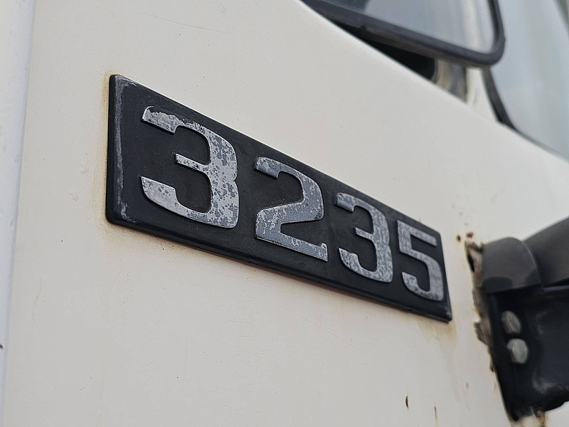 Camion benne Mercedes-Benz 3235 SK V8 FULL STEEL