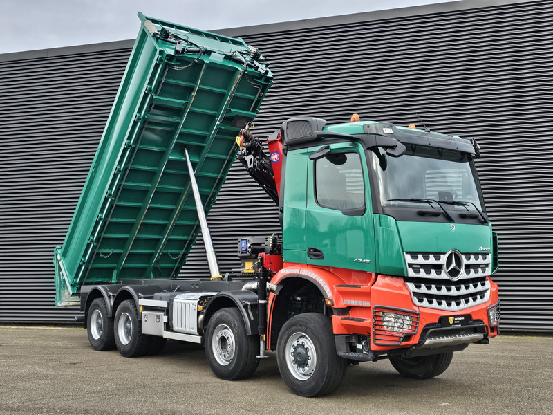 Camion benne Mercedes-Benz AROCS 4145 / 8X6 / TIPPER + HMF CRANE