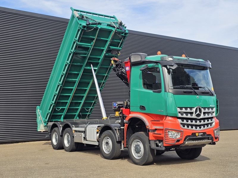 Camion benne Mercedes-Benz AROCS 4145 / 8X6 / TIPPER + HMF CRANE