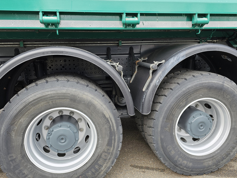 Camion benne Mercedes-Benz AROCS 4145 / 8X6 / TIPPER + HMF CRANE