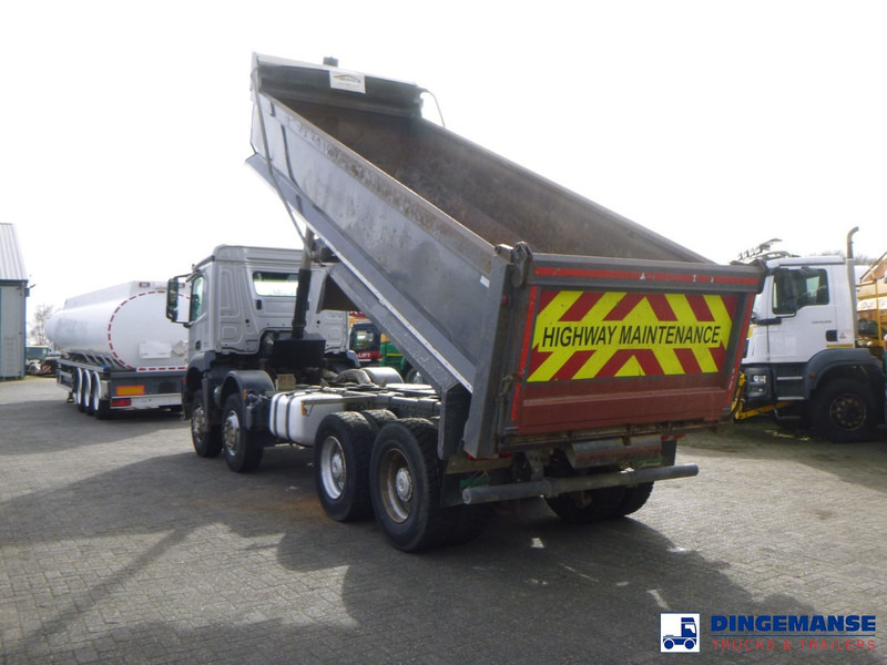 Camion benne Mercedes-Benz Arocs 3246 8x4 RHD tipper
