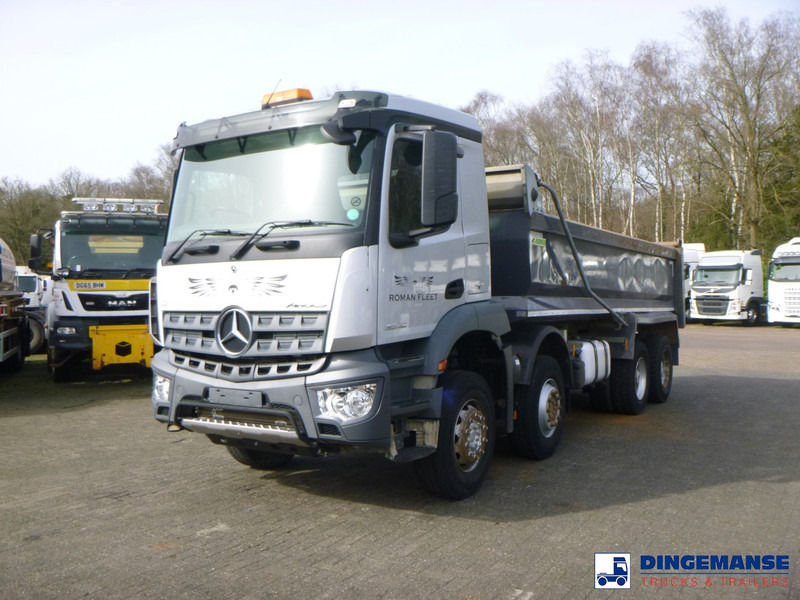 Camion benne Mercedes-Benz Arocs 3246 8x4 RHD tipper