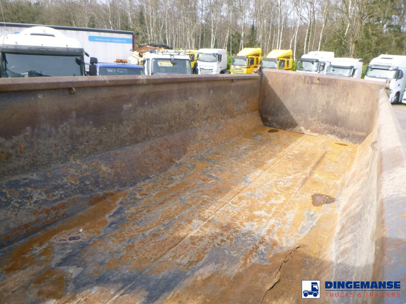 Camion benne Mercedes-Benz Arocs 3246 8x4 RHD tipper