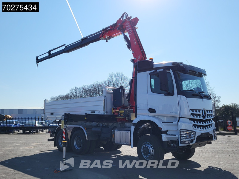 Camion benne Mercedes-Benz Arocs 3348 6X6 NEW Fassi F255A.2.24 Kran Crane 3-way tipper Navi Euro 6