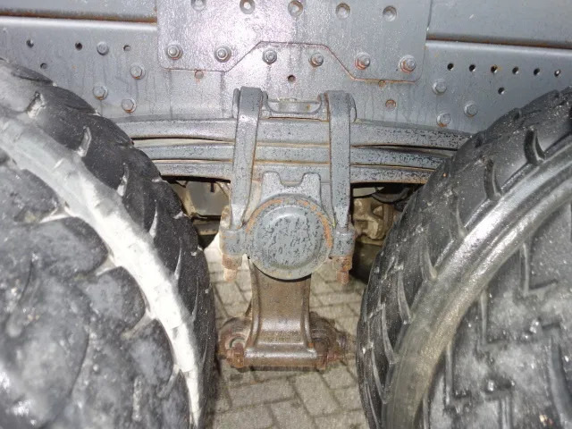 Camion benne Mercedes-Benz Axor 3243 8X4