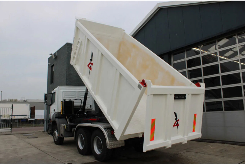 Camion benne Mercedes-Benz Axor 3344 K 6x4 Tipper Truck