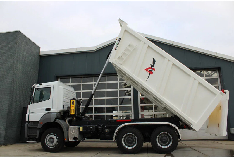 Camion benne Mercedes-Benz Axor 3344 K 6x4 Tipper Truck