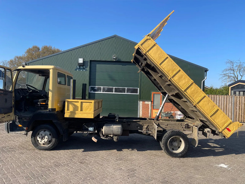 Camion benne Mercedes-Benz SK 814 Tipper