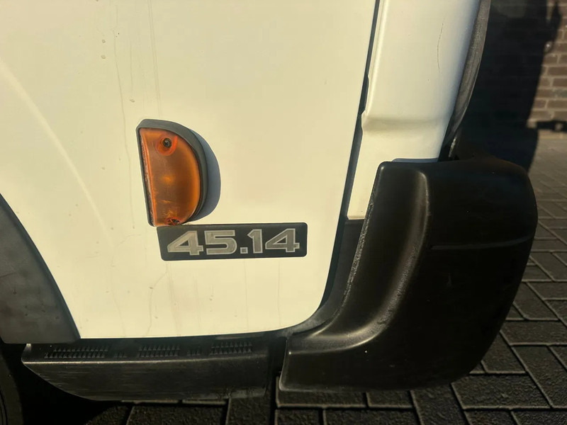Camion benne Nissan CABSTAR 45.14/KIPPER/TIPPER