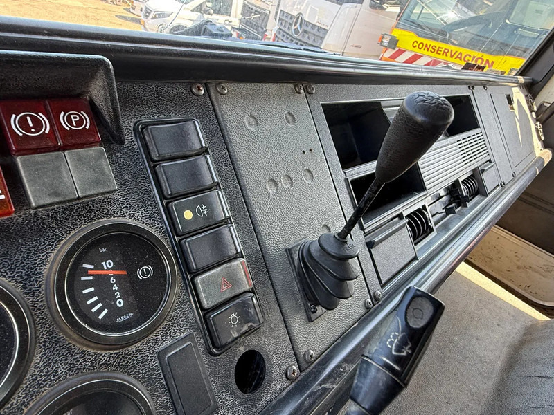 Camion benne Renault G230 4X2 Tipper Spring/Spring Manual Gearbox