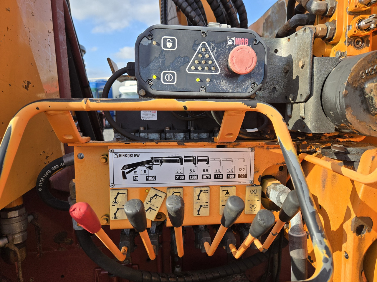 Camion benne Renault G250 4x4