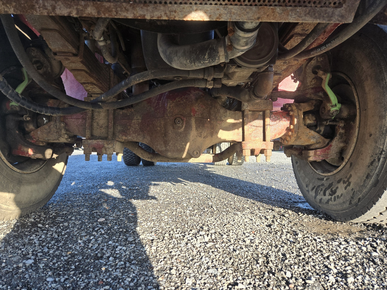 Camion benne Renault G300 / 4x4