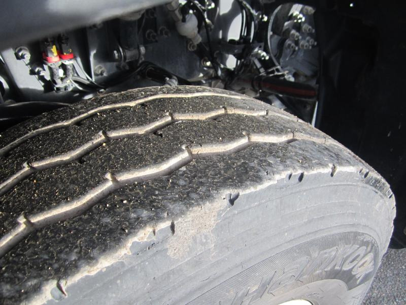 Camion benne Renault Gamme C 380