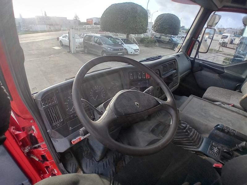 Camion benne Renault Kerax