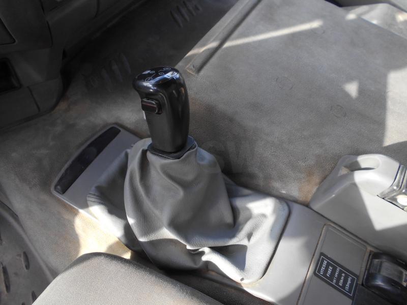 Camion benne Renault Kerax 370