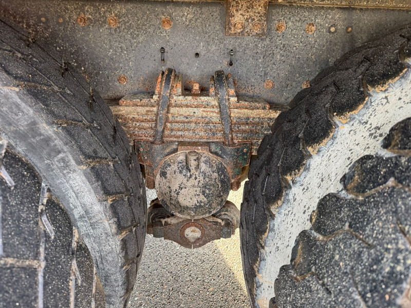 Camion benne Renault Kerax 370 6x4 Kipper