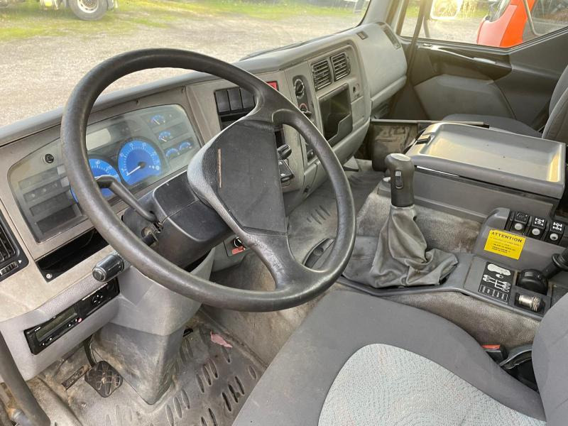 Camion benne Renault Kerax 370 DCI