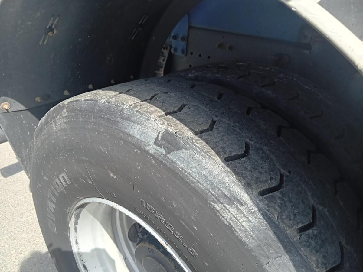 Camion benne Renault Kerax 410 DXI