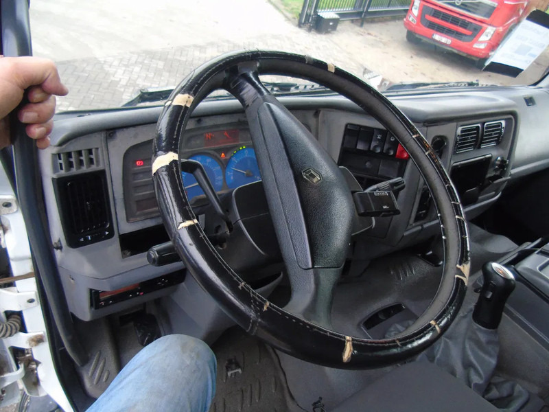Camion benne Renault Kerax 420 DCI + MANUAL + SPRING + 6X4 + PERFECT