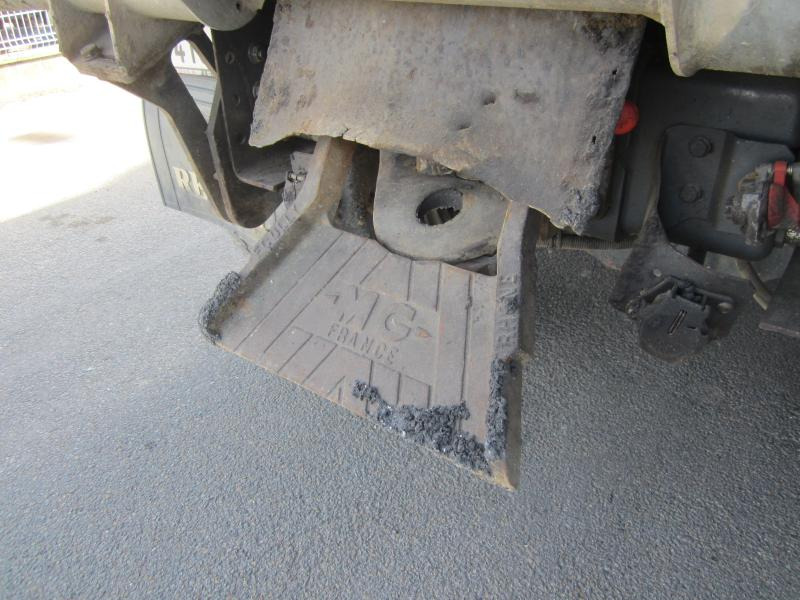 Camion benne Renault Kerax 480 DXI