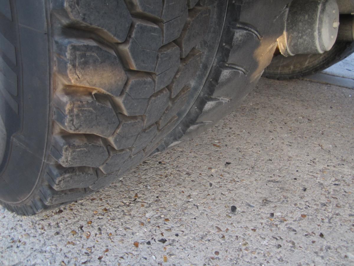 Camion benne Renault Premium Lander 320 dci