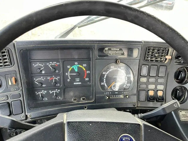 Camion benne Scania 113H 380 6x4 Tipper