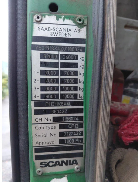 Camion benne Scania P113-360 8x4 Kipper Steel Suspension
