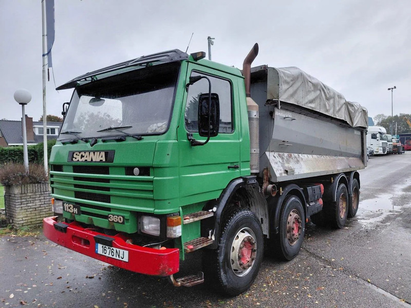 Camion benne Scania P113-360 8x4 Kipper Steel Suspension