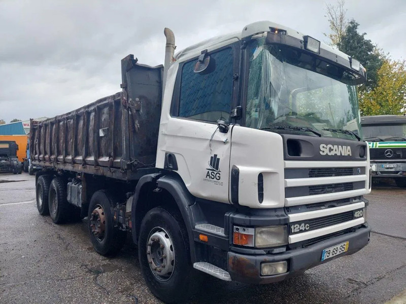 Camion benne Scania P124-420 8x4 Kipper Steel