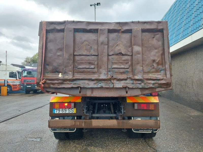 Camion benne Scania P124-420 8x4 Kipper Steel