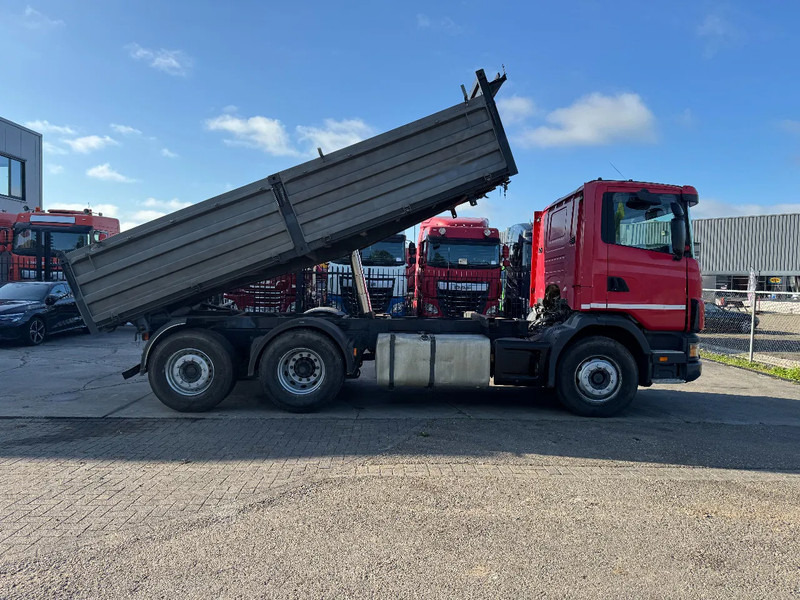 Camion benne Scania R124-470 6X2 KIPPER EURO 3