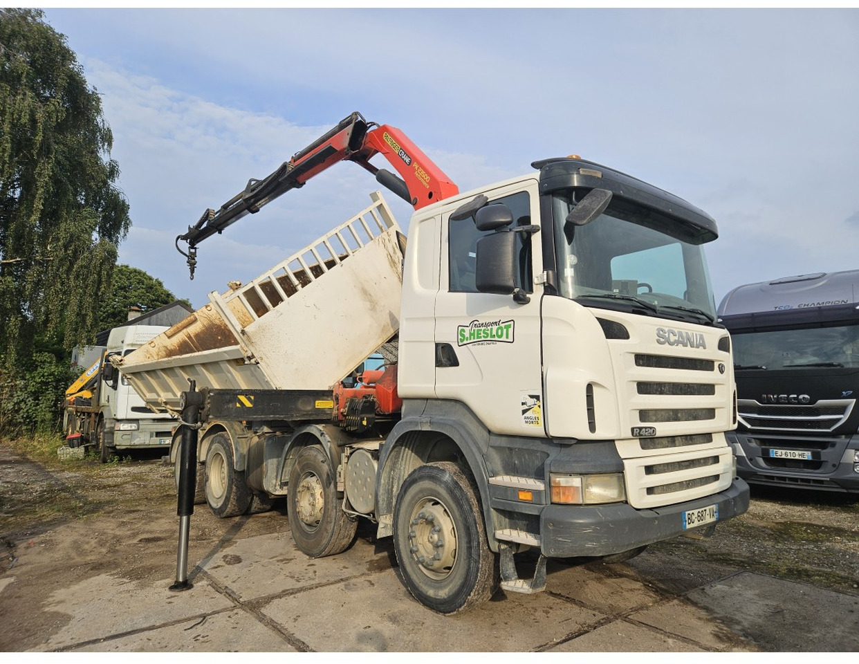 Camion benne Scania R420 8x4 Tipper Crane Palfinger 23500