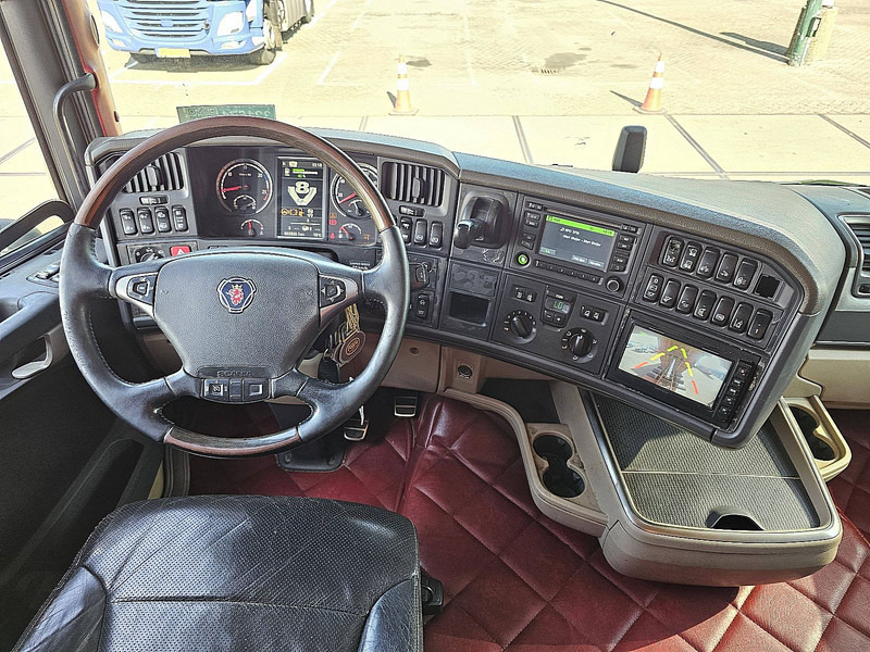 Camion benne Scania R580 8X4 COMBI SPECIAL