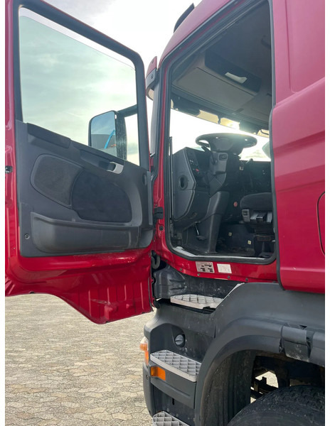 Camion benne Scania R580 V8 6x4