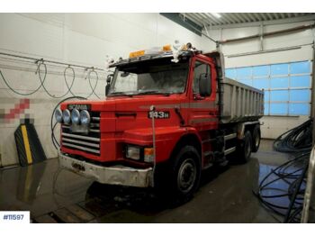 Camion benne Scania T143