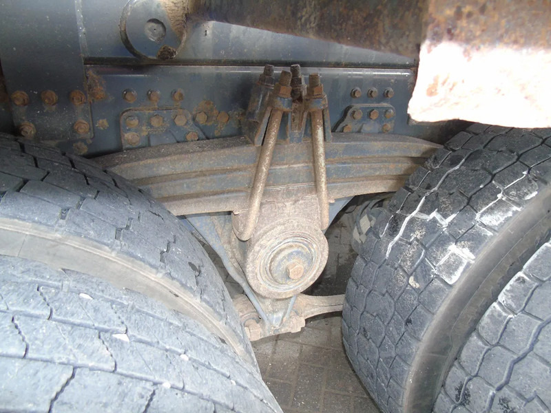 Camion benne Volvo FH 500 + 8X4 + SPRING + EURO 5 + RETARDER