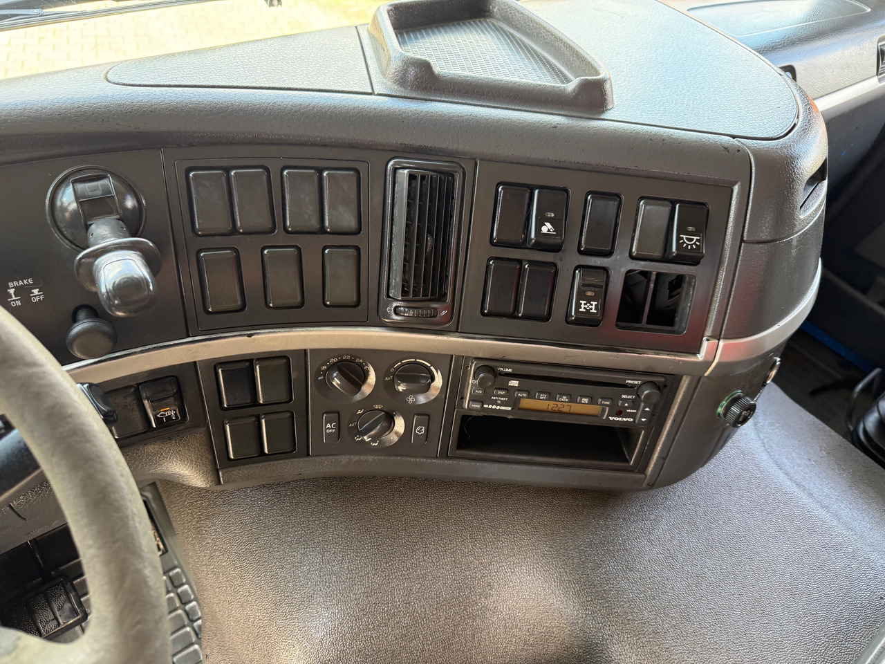 Camion benne Volvo FM420 Muldenkipper AHK Klima Retarder