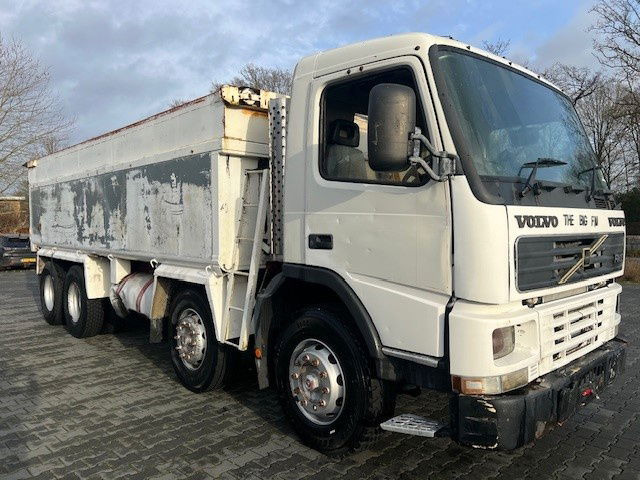 Camion benne Volvo FM 12 FM12 8x4 Right Hand Drive