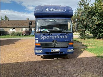 Camion bétaillère Mercedes-Benz Pferdetransporter