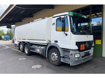 Camion citerne Mercedes-Benz 2541 6x2