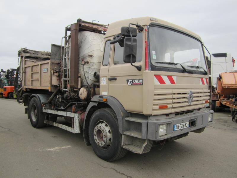 Camion citerne Renault G 270