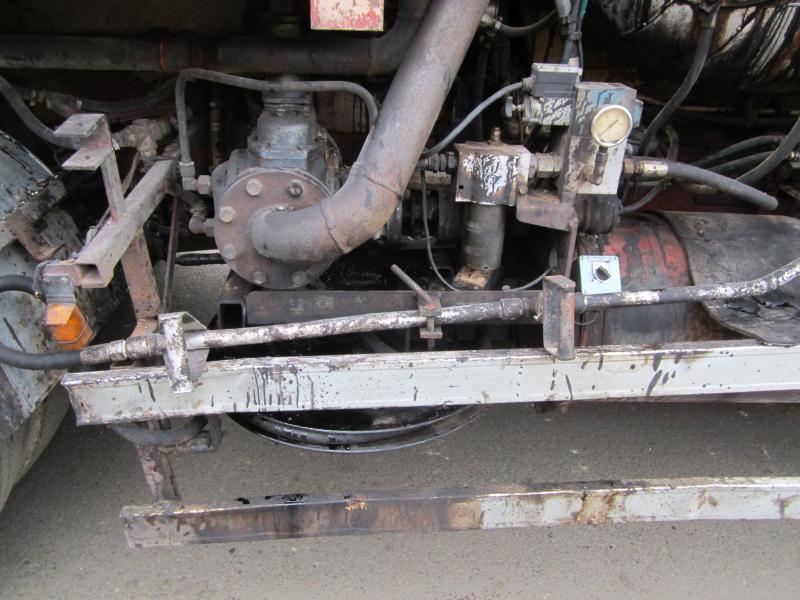 Camion citerne Renault G 270