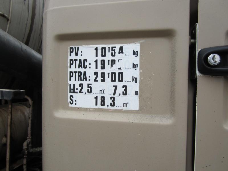 Camion citerne Renault G 270